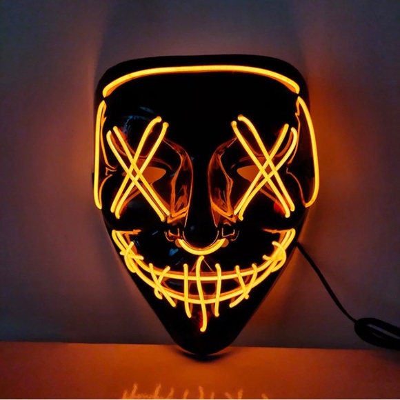 It’s Lit this Halloween with this Light Up Mask - Picture 8 of 11